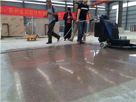 混凝土著色劑現(xiàn)場拋光