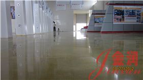 合力叉車(chē)棕黃色地面